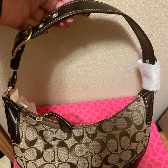 NWT Coach mint condition signature, small round hobo khaki with chestnut leather - Picture 5 of 8